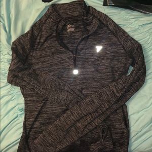 old navy active wear 3/4 zip